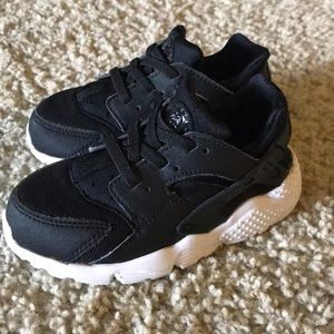 Nike huaraches